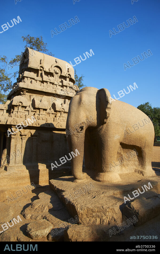 Five Ratha, Mamallapuram (Mahabalipuram), UNESCO World Heritage Site, Tamil Nadu, India, Asia.