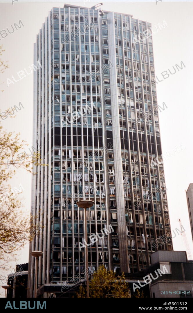 Photograph taken after the 1993 Bishopsgate bombing, when the Provisional Irish Republican Army detonated a powerful truck bomb on Bishopsgate, a major thoroughfare in London's financial district, the City of London.