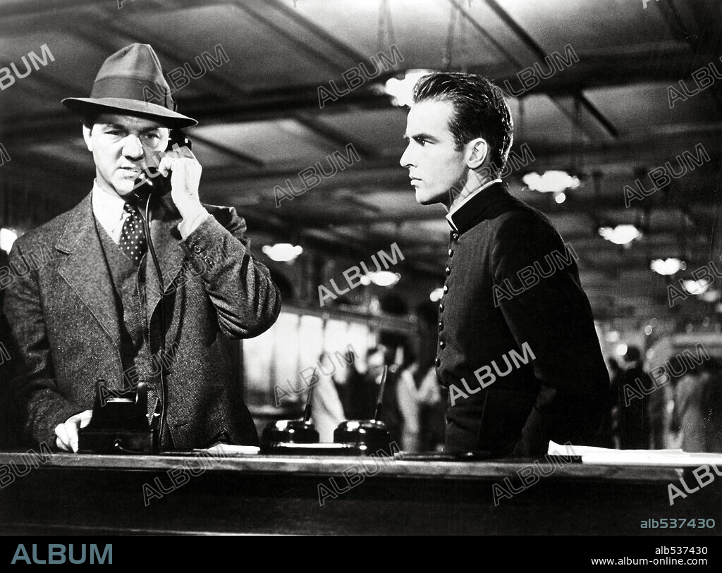 KARL MALDEN y MONTGOMERY CLIFT en YO CONFIESO, 1953 (I CONFESS), dirigida por ALFRED HITCHCOCK. Copyright WARNER BROTHERS.