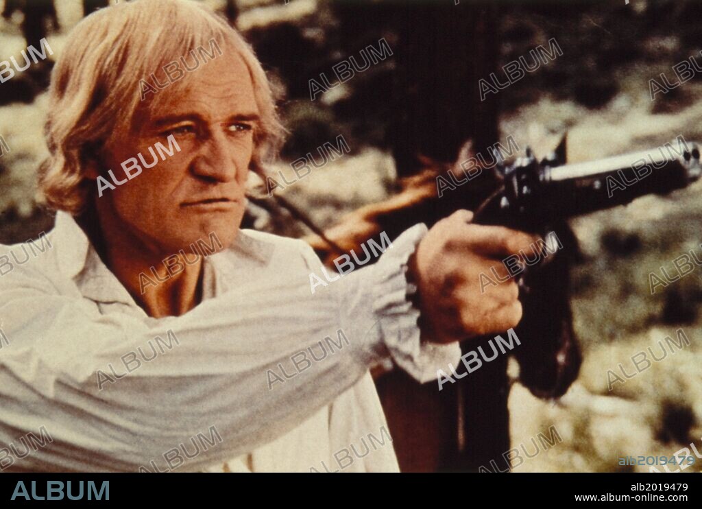 RICHARD HARRIS en UN HOMBRE LLAMADO CABALLO, 1970 (A MAN CALLED HORSE), dirigida por ELLIOT SILVERSTEIN. Copyright NATIONAL GENERAL PICTURES.
