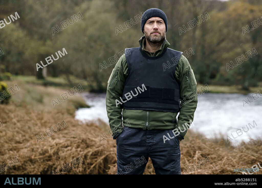 JUDE LAW en EL RITMO DE LA VENGANZA, 2020 (THE RHYTHM SECTION), dirigida por REED MORANO. Copyright EON Productions / IM Global / Babieka.