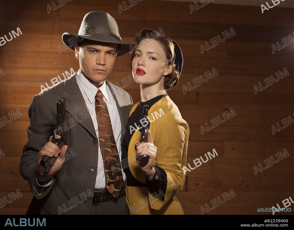 EMILE HIRSCH and HOLLIDAY GRAINGER in BONNIE AND CLYDE, 2013, directed by BRUCE BERESFORD. Copyright Sony Pictures Television.