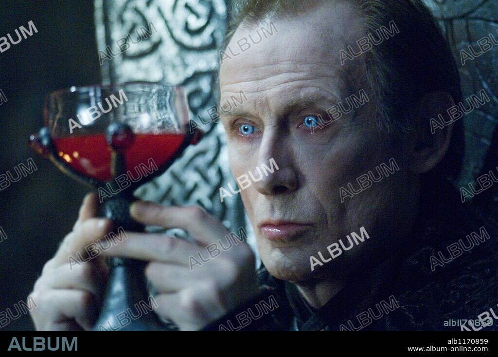 BILL NIGHY en UNDERWORLD: LA REBELION DE LOS LICANTROPOS, 2009 (UNDERWORLD: RISE OF THE LYCANS), dirigida por PATRICK TATOPOULOS. Copyright SKETCH FILMS/INTELLIGENT CREATURES/LAKESHORE ENTERTAINMENT.