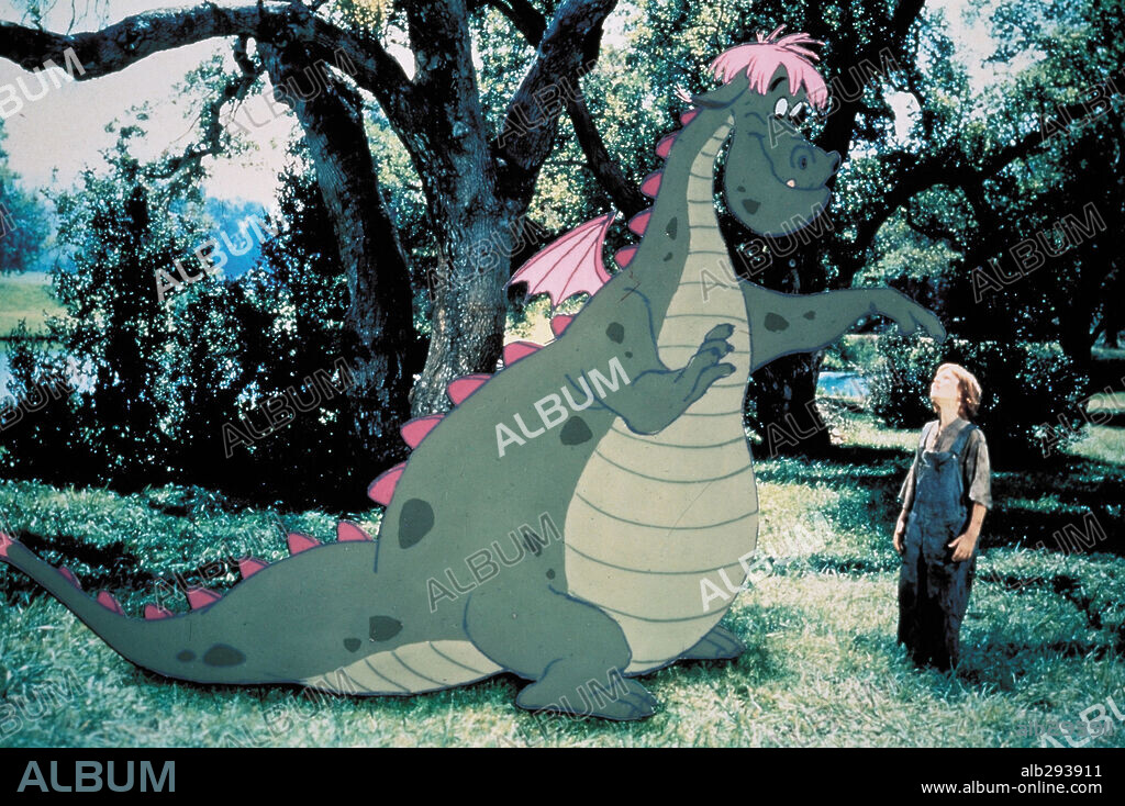 PEDRO Y EL DRAGÓN ELLIOT, 1977 (PETE'S DRAGON), dirigida por DON CHAFFEY. Copyright WALT DISNEY PRODUCTIONS.