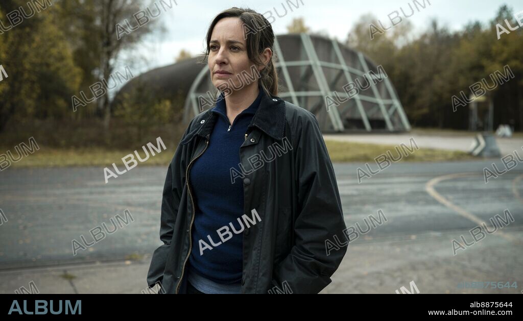 HANNAH VAN LUNTEREN in CAPTAIN NOVA, 2021, directed by MAURICE TROUWBORST. Copyright Keplerfilm.