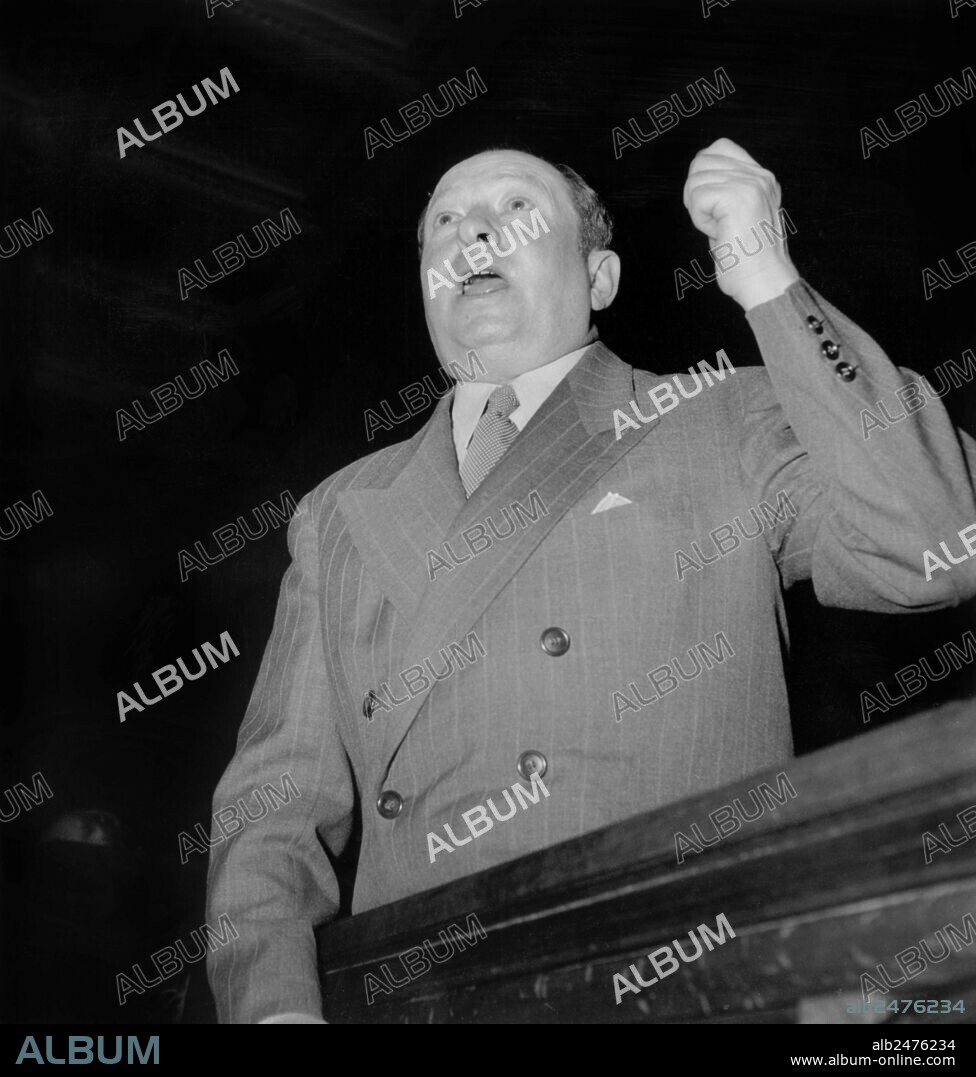 Joseph Joanovici, accused of collaboration with germans, answering questions of president Beteille during his trial in Paris on july 7, 1949.