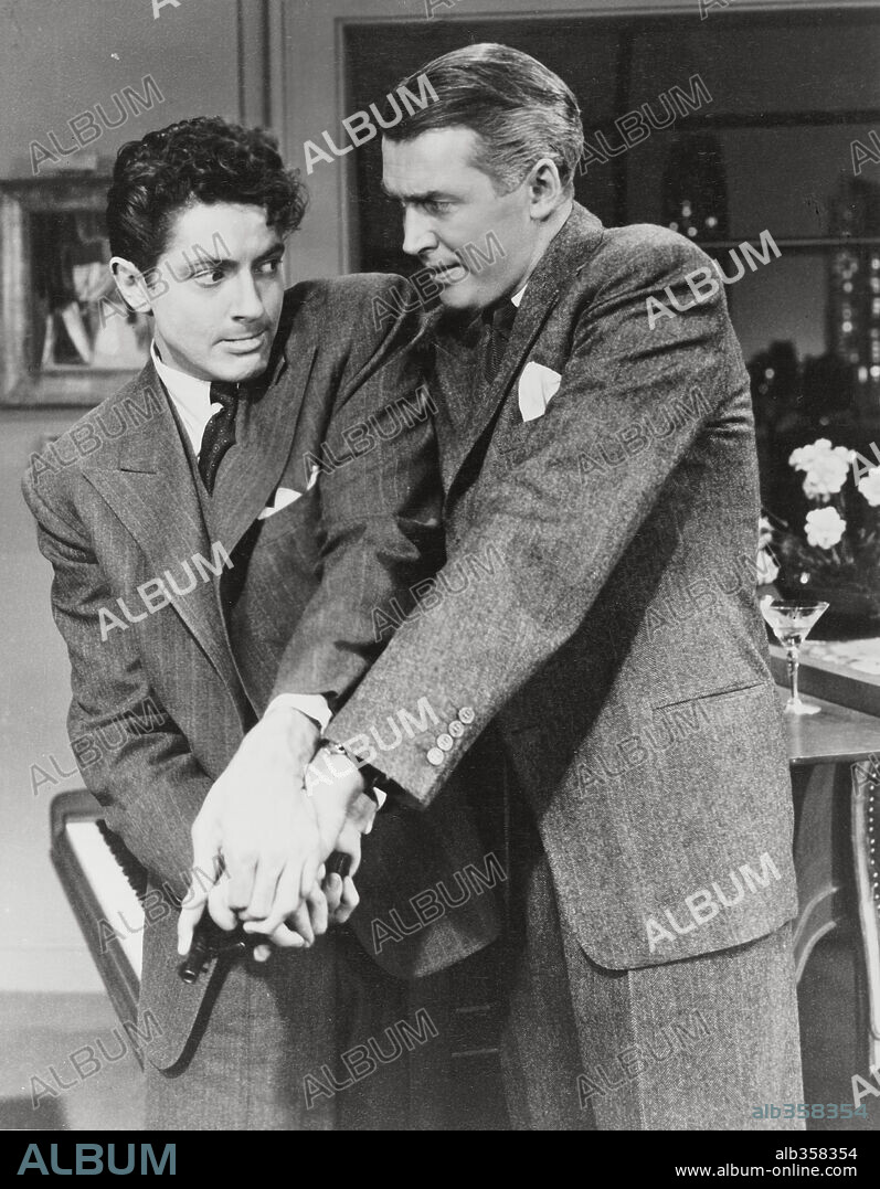 FARLEY GRANGER y JAMES STEWART en LA SOGA, 1948 (ROPE), dirigida por ALFRED HITCHCOCK. Copyright Warner Bros./Transatlantic Pictures.