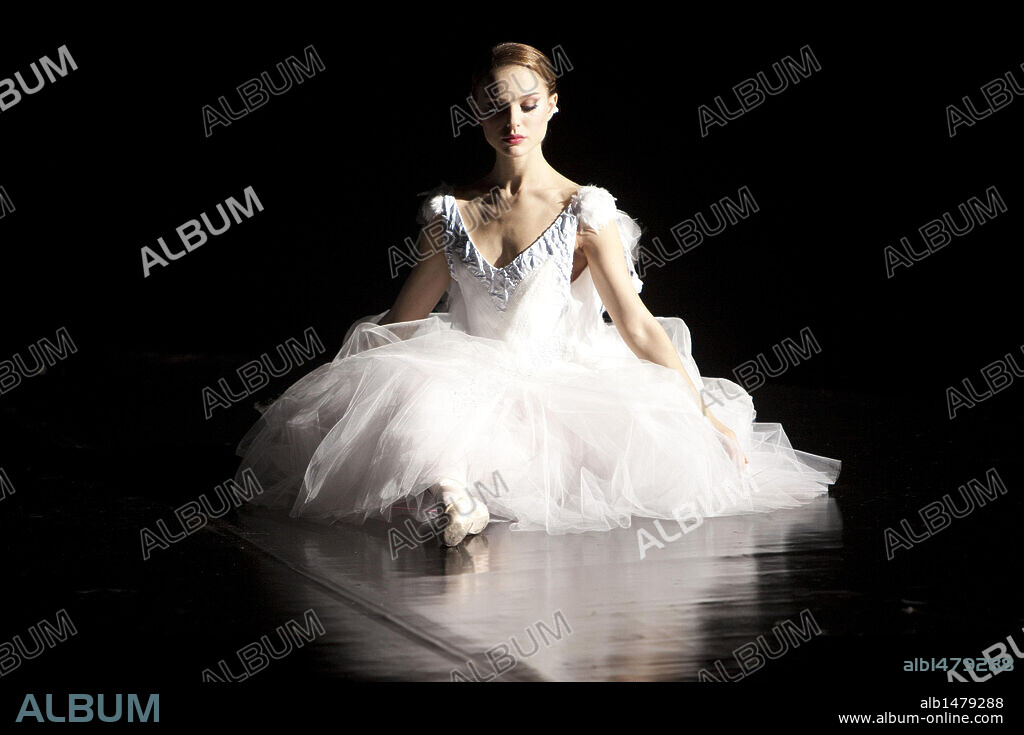 NATALIE PORTMAN en CISNE NEGRO, 2010 (BLACK SWAN), dirigida por DARREN ARONOFSKY. Copyright FOX SEARCHLIGHT PICTURES.