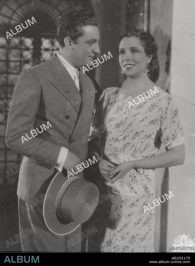 MARIA LUISA ARIAS y PEDRO TEROL en LA REINA MORA, 1937, dirigida por EUSEBIO FERNANDEZ ARDAVIN.