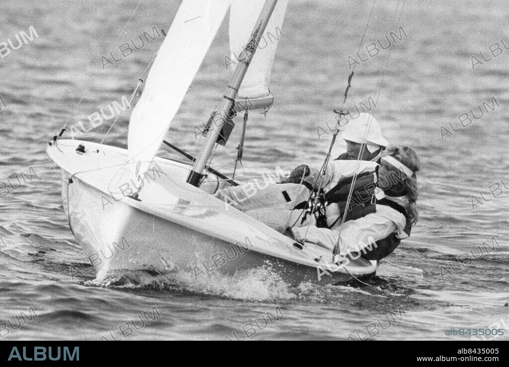 Göteborg 1987-08-17 - 470-seglarna Marit Söderström (th) och Birgitta Bengtsson *** Local Caption *** GP - Bengt Christian. KAMERAREPORTAGE.