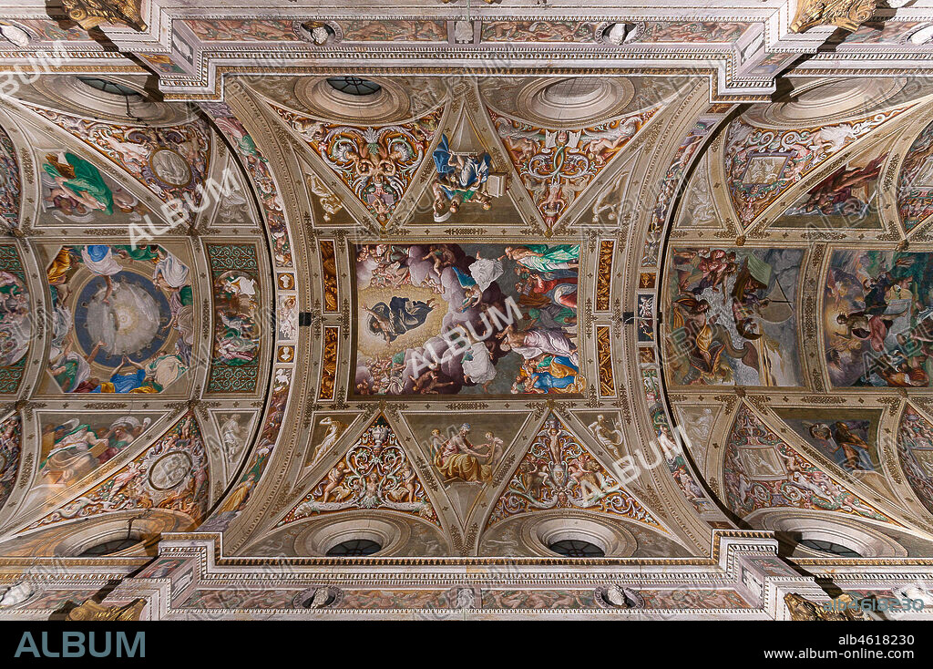 Cremona, Church of San Sigismondo, vault of the central nave: above, "The Pentecost and Prophets" by Giulio Campi (1559); at the centre, "The Ascension" by Bernardino Gatti (1549).