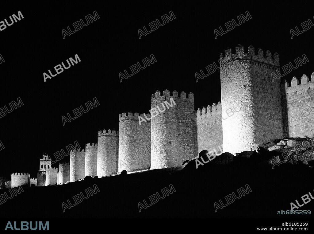 MURALLAS DE AVILA - FOTOGRAFIA EN BLANCO Y NEGRO AÑOS 50.
