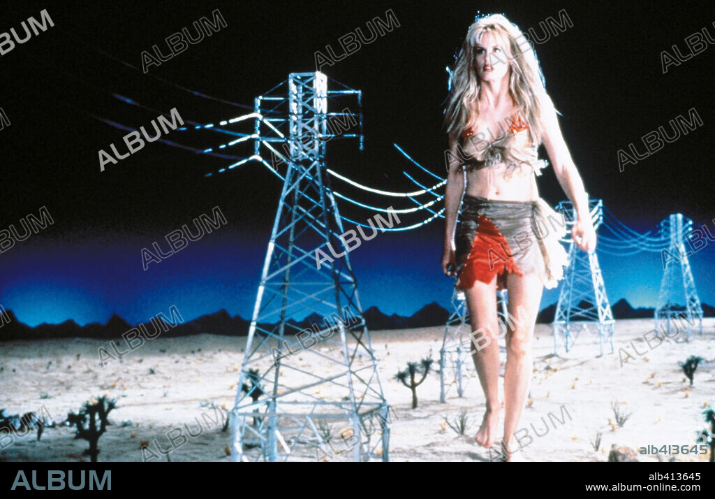 DARYL HANNAH in ATTACK OF THE 50 FT. WOMAN, 1993, directed by CHRISTOPHER GUEST. Copyright UNITED INTERNATIONAL PICTURES.