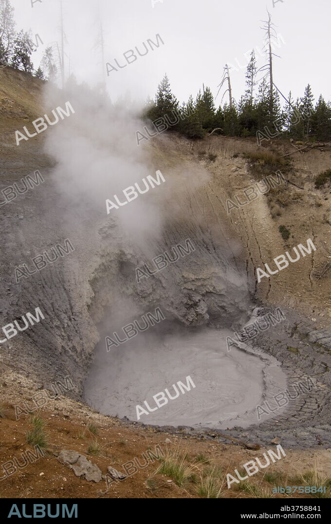 Mud Volcano Area, Yellowstone National Park, UNESCO World Heritage Site, Wyoming, United States of America, North America.