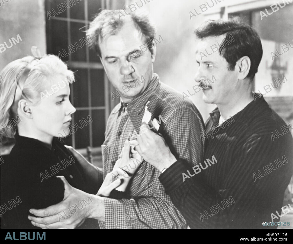 CARROLL BAKER, ELI WALLACH und KARL MALDEN in BABY DOLL, 1956, unter der Regie von ELIA KAZAN. Copyright WARNER BROTHERS.