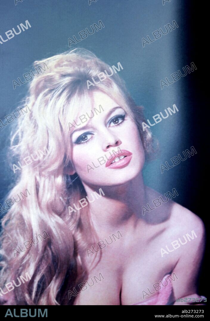 BRIGITTE BARDOT en EL DESPRECIO, 1963 (LE MEPRIS), dirigida por JEAN-LUC GODARD. Copyright EMBASSY PICTURES.