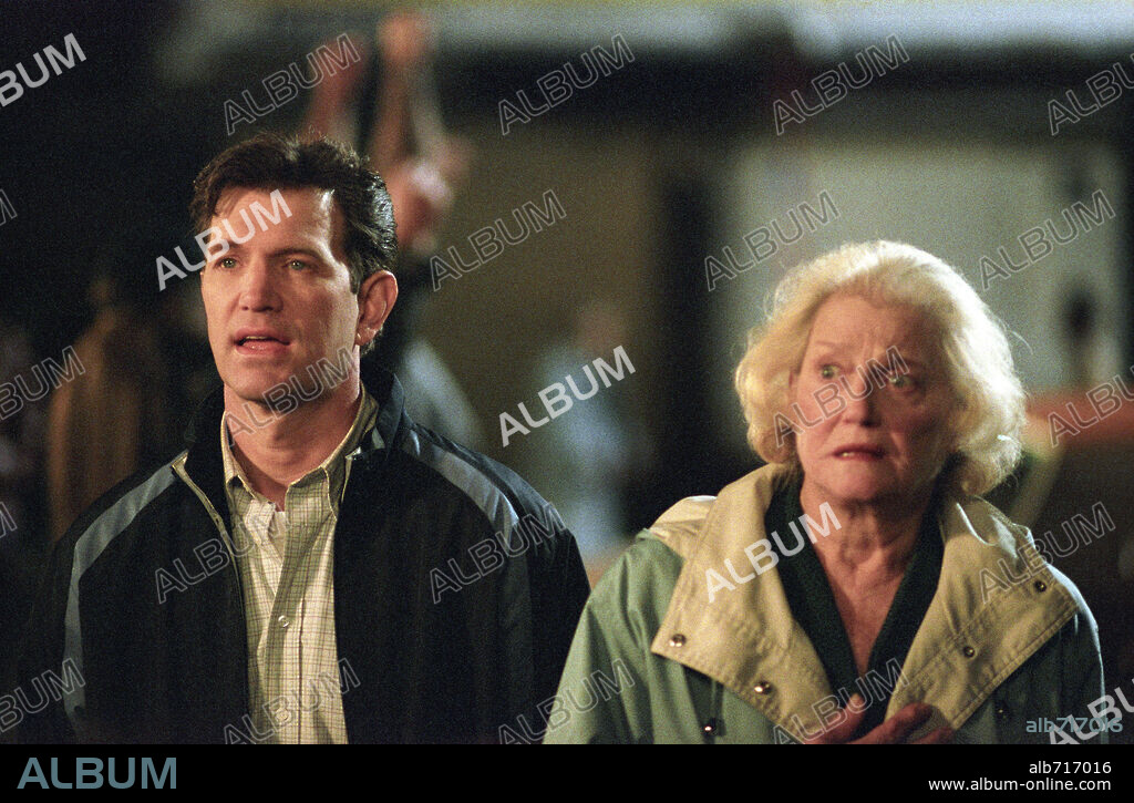 LOS SEXOADICTOS, 2004 (A DIRTY SHAME), dirigida por JOHN WATERS. Copyright CITY LIGHTS PICTURES/JOHN WELLS PROD/KILLER FILMS/THIS IS TH.
