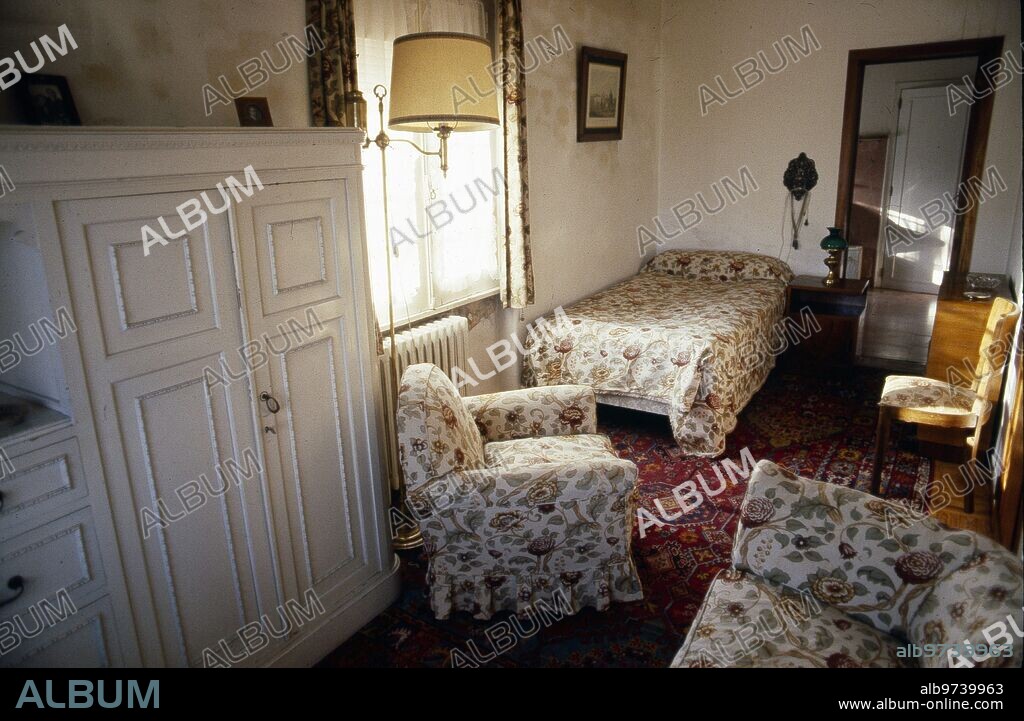 21 mayo 1987. Estoril. Villa Giralda, residencia de Don Juan de Borbón, Conde de Barcelona.