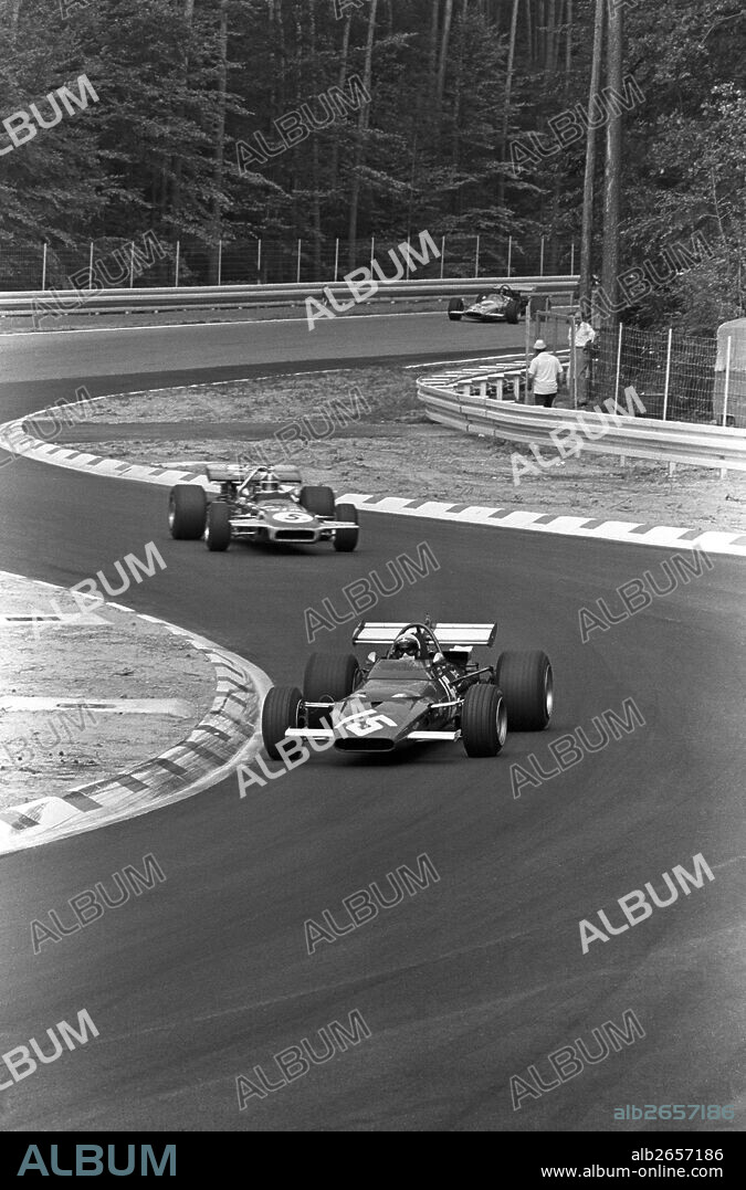 Clay Regazzoni in a Ferrari 312B leads Chris Amon in a March Cosworth 701 into a chicane at Hockenheim in the German GP, Germany 2 Aug 1970.