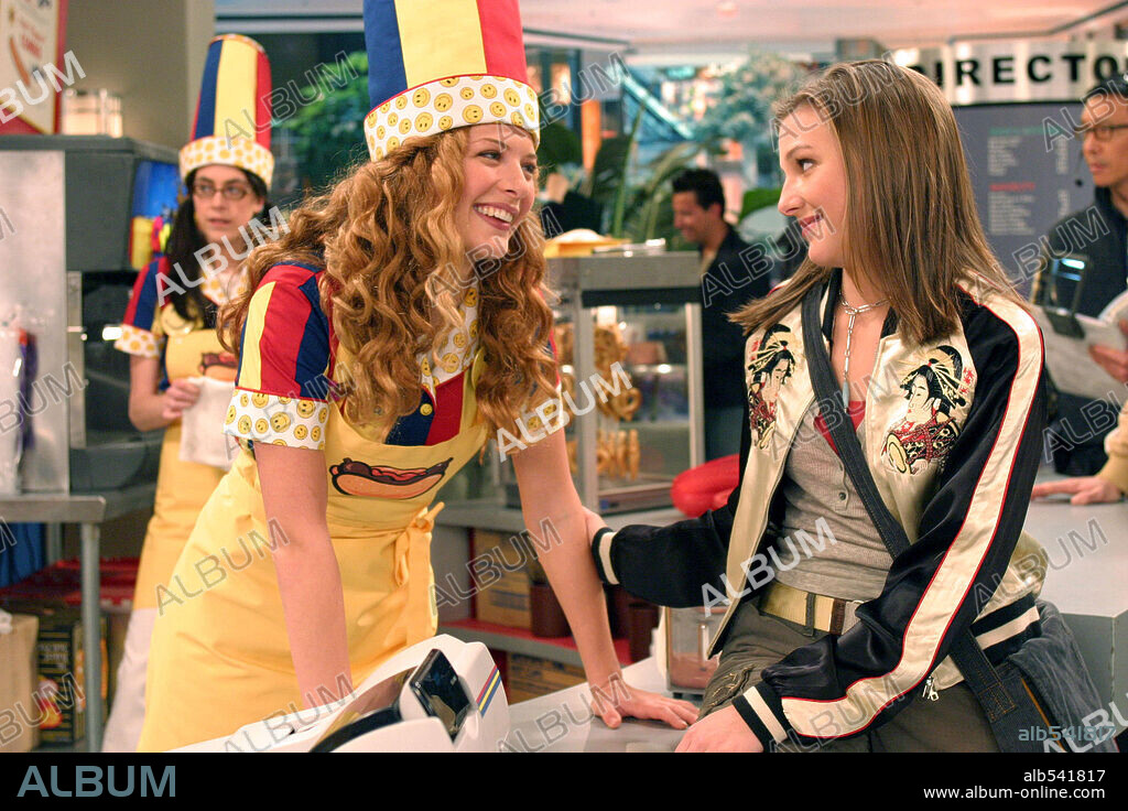 AMY YASBECK and RACHELLE LEFEVRE in LIFE ON A STICK, 2005 (LIFE ON A STICK-TV), directed by ANDY ACKERMAN. Copyright FOX NETWORK / BAER, CARIN.