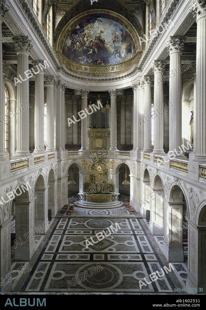 INTERIORS. Nave of the Chapel at Versailles  Interior  Chateau de Versailles, France.