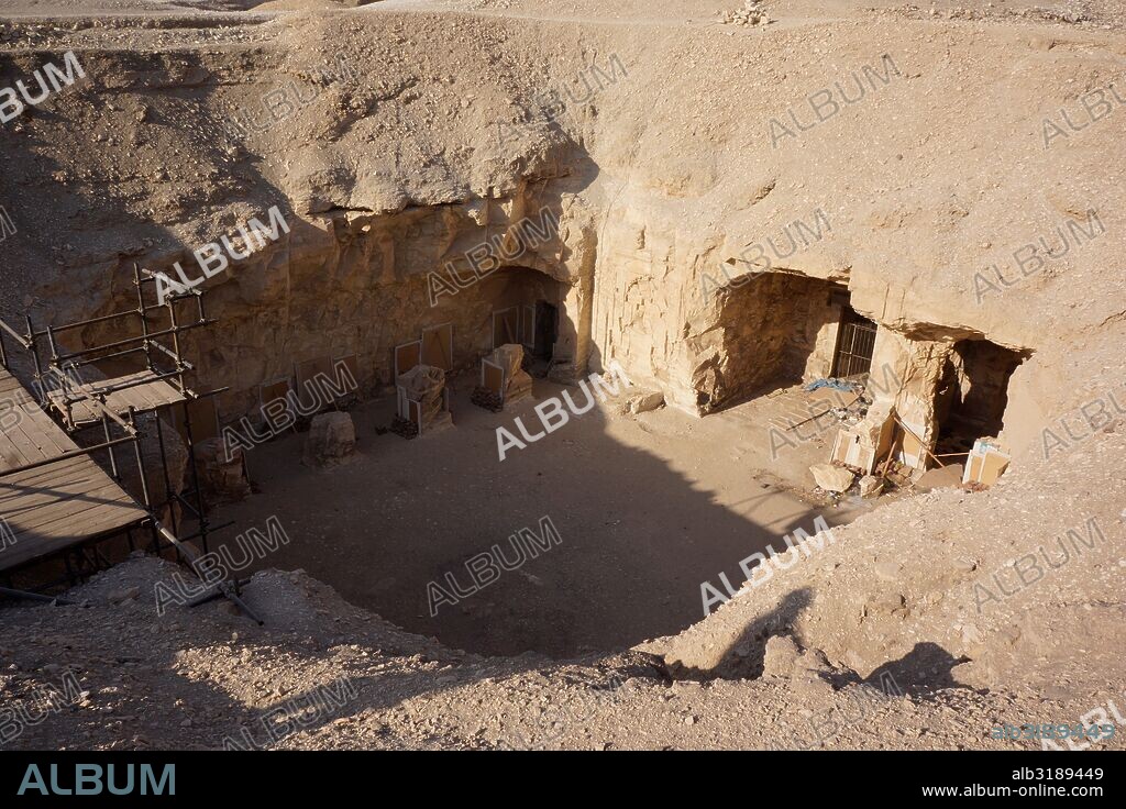 EGIPTO. DJEHUTY 2012. Vista exterior de las tumbas 106 y 107. Nefer Sejeru.