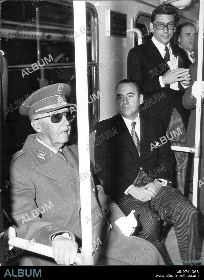 Madrid, 3/26/1973. The Head of State, Francisco Franco, accompanied by the Minister of Public Works, Gonzalo Fernández de la Mora, inaugurate the Diego de León-Avenida de América, Prosperidad-Alfonso XIII section of the Madrid Metro.
