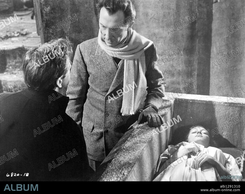 PETER CUSHING in DRACULA, 1958, unter der Regie von TERENCE FISHER. Copyright HAMMER FILM PRODUCTIONS.