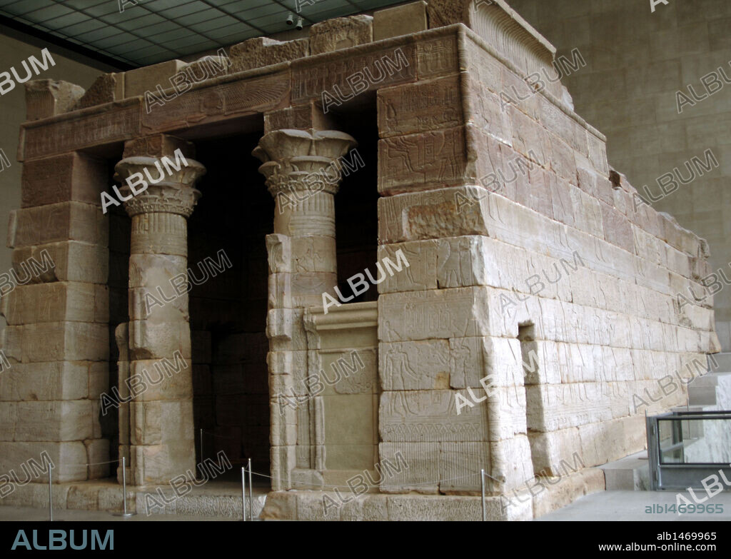 ARTE EGIPCIO. TEMPLO DE DENDUR. Construído por el emperador Augusto en honor a la diosa Isis. Museo Metropolitano de Arte. Nueva York. Estados Unidos.