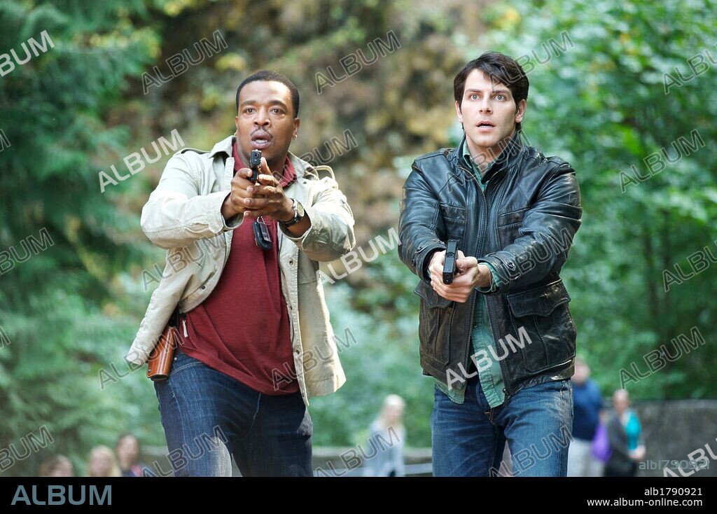 DAVID GIUNTOLI und RUSSELL HORNSBY in GRIMM, 2011, unter der Regie von DARNELL MARTIN und NORBERTO BARBA. Copyright UNIVERSAL TV.
