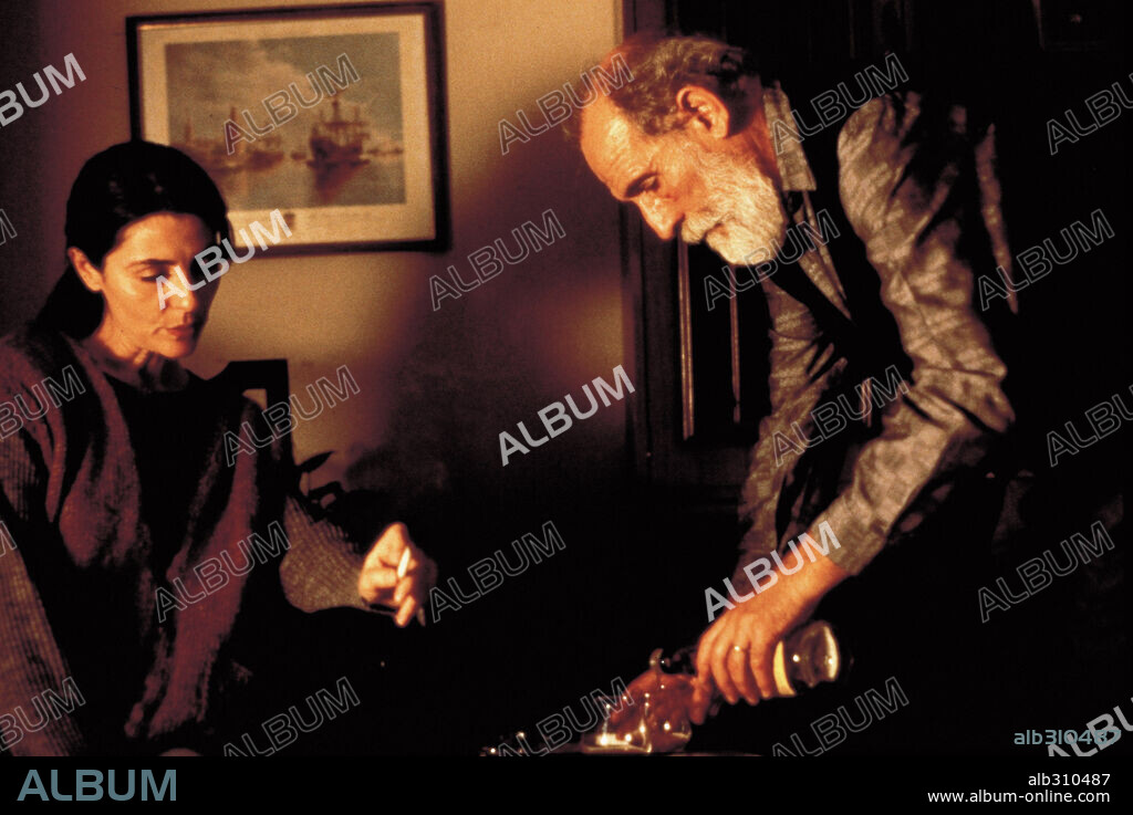 ANA FERNANDEZ en SOLAS, 1999, dirigida por BENITO ZAMBRANO. Copyright MAESTRANZA FILMS.