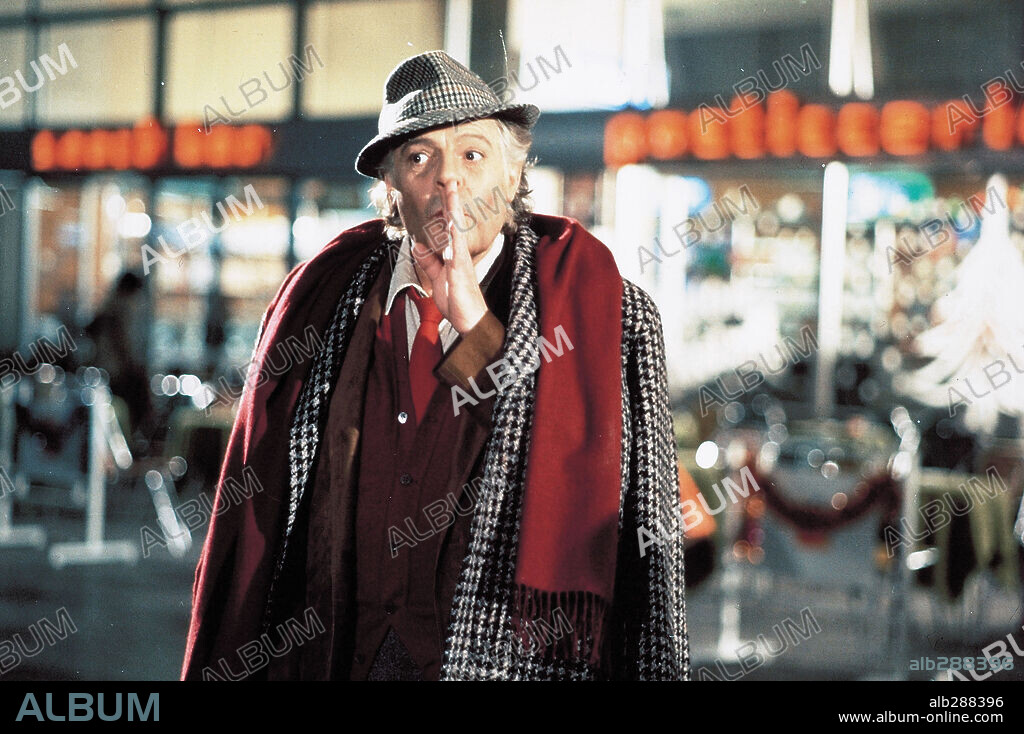 MARCELLO MASTROIANNI in GINGER E FRED, 1986, unter der Regie von FEDERICO FELLINI. Copyright PRODUZIONI EUROPEE ASSOCIATI.