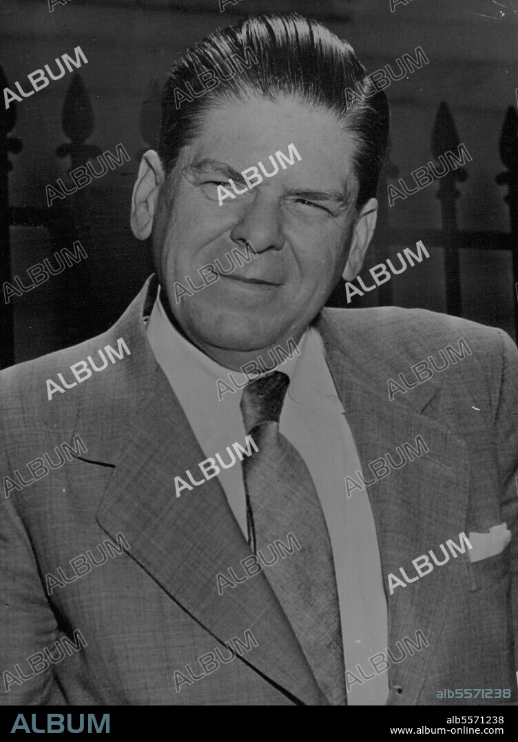 American Politicians: James P. Mitchell - United States Secretary of Labour. September 6, 1954. (Photo by Camera Press).