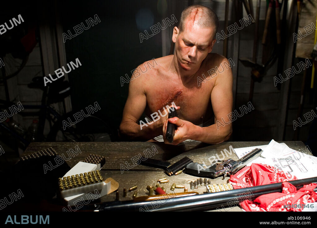 KEVIN BACON in DEATH SENTENCE, 2007, directed by JAMES WAN. Copyright HYDE PARK ENTERTAINMENT.