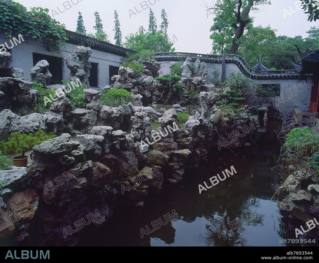JARDINES DE LA FAELICIDAD CONSTRUIDO EN EL S XVI EN LA DINASTIA MING POR PAN YUNDUAN PARA RETIRO DE SU PADRE PAN EN.