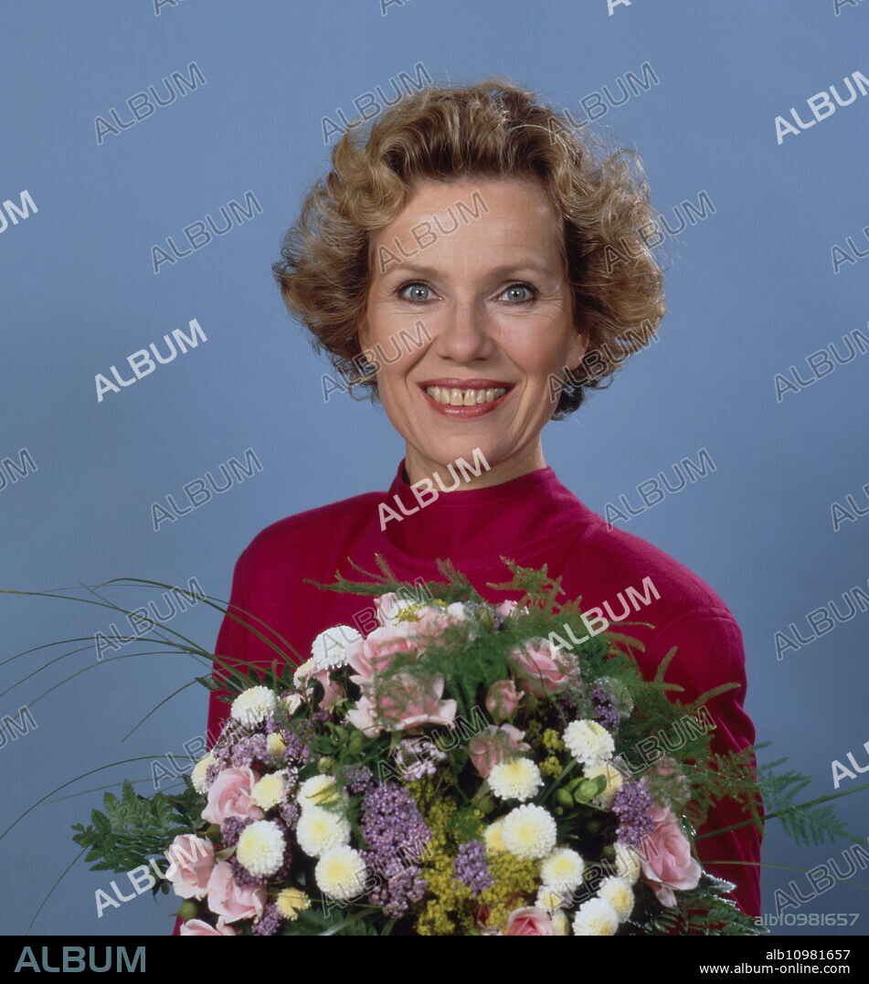 Portrait of the actress Witta Pohl a leading actress in the ZDF programme DIESE DROMBUSCHS, Germany around 1990.