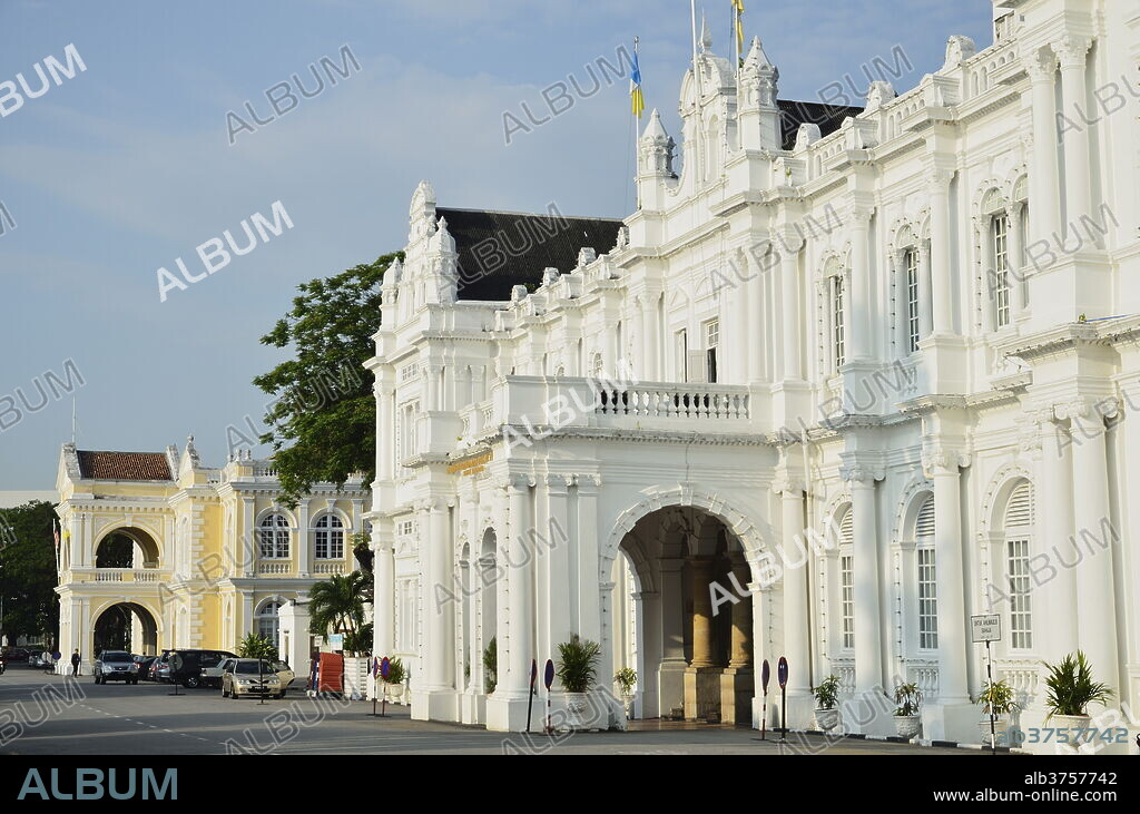 City Hall, George Town, UNESCO World Heritage Site, Penang, Malaysia, Southeast Asia, Asia.
