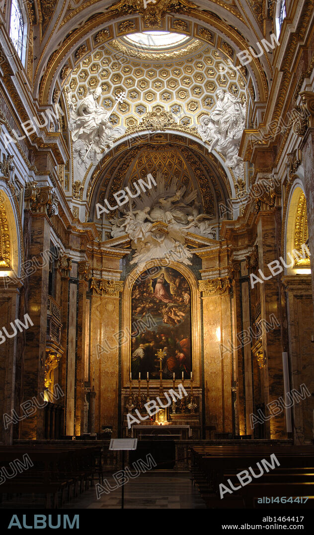 ARTE BARROCO. ITALIA. IGLESIA DE SAN LUIS DE LOS FRANCESES (San Luigi dei Francesi). Construída por Domenico Fontana según diseño de Giacomo della Porta en el siglo XVI. Vista del interior mayoritariamente barroco, decorado por Antoine Derizet. ROMA.
