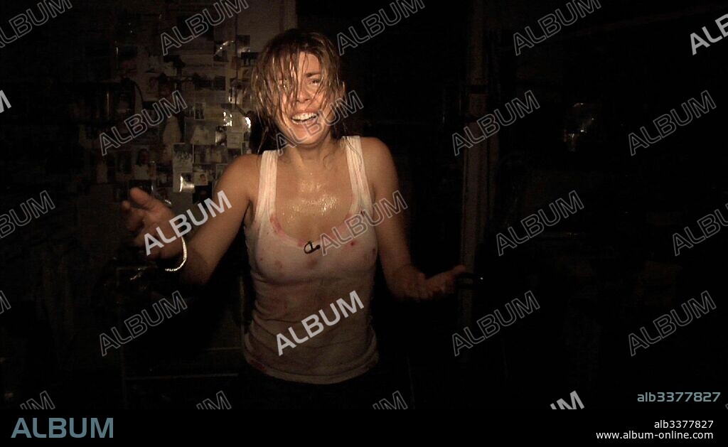 MANUELA VELASCO en [REC], 2007, dirigida por JAUME BALAGUERO y PACO PLAZA. Copyright FILMAX.