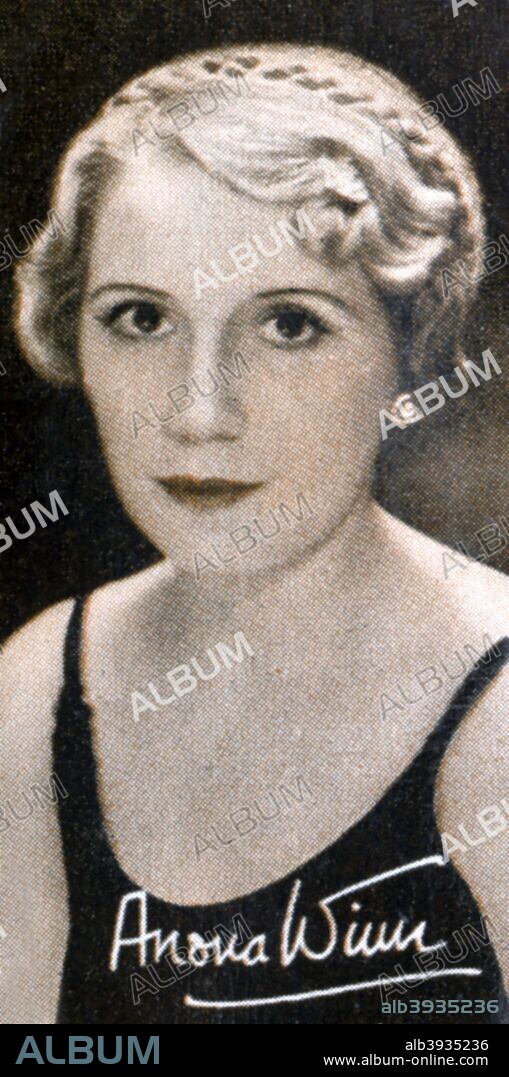 Anona Winn MBE (born Anona Edna Wilkins, 1904-1994), 1935. She was an Australian-born actress, broadcaster  and singer, who spent most of her career in the UK. A print from the photo album Popular Personalities, issued for Piccadilly Juniors Oval Photos, 1935.
