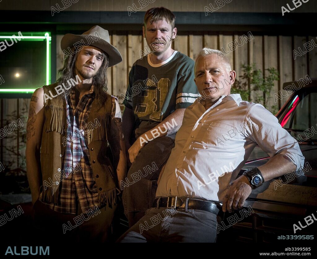 BRIAN GLEESON, DANIEL CRAIG and JACK QUAID in LOGAN LUCKY, 2017, directed by STEVEN SODERBERGH. Copyright Trans-Radial Pictures/Free Association.