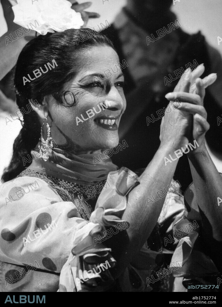 Carmen Amaya (1913-1963). Bailarina de familia gitana, nacida en Barcelona (Somorrostro).