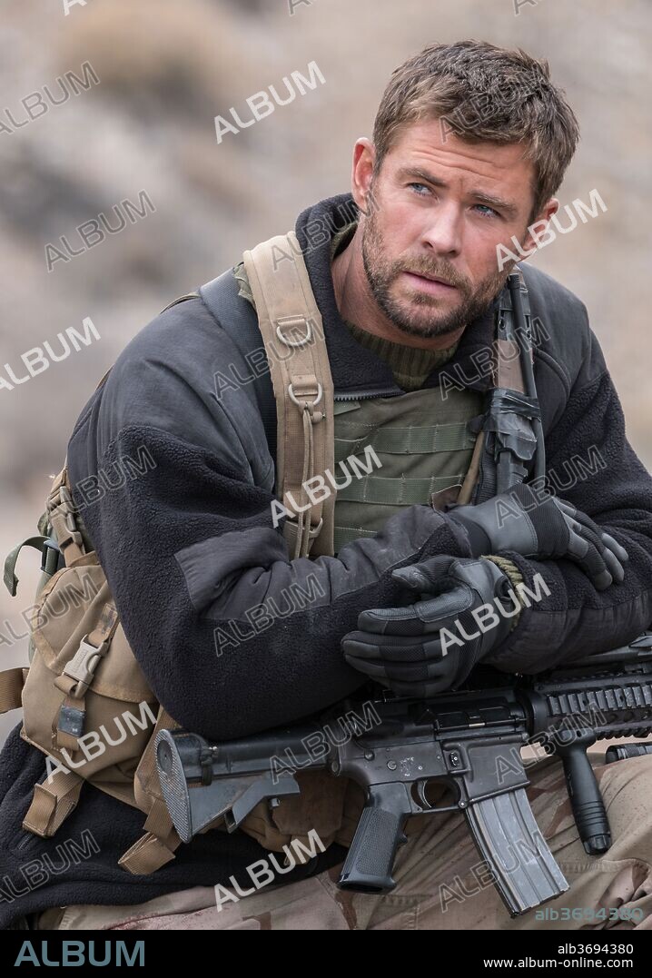 CHRIS HEMSWORTH dans 12 STRONG, 2018, réalisé par NICOLAI FUGLSIG. Copyright ALCON ENT/BLACK LABEL MEDIA/JERRY BRUCKHEIMER FILMS/LIONSGAT / JAMES, DAVID.