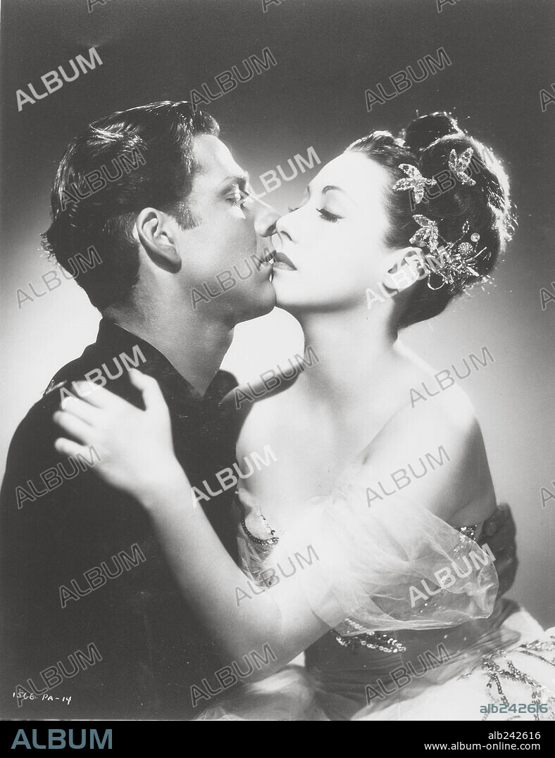 EL ESPECTRO DE LA ROSA, 1946 (SPECTRE OF THE ROSE), dirigida por BEN HECHT. Copyright REPUBLIC PICTURES.