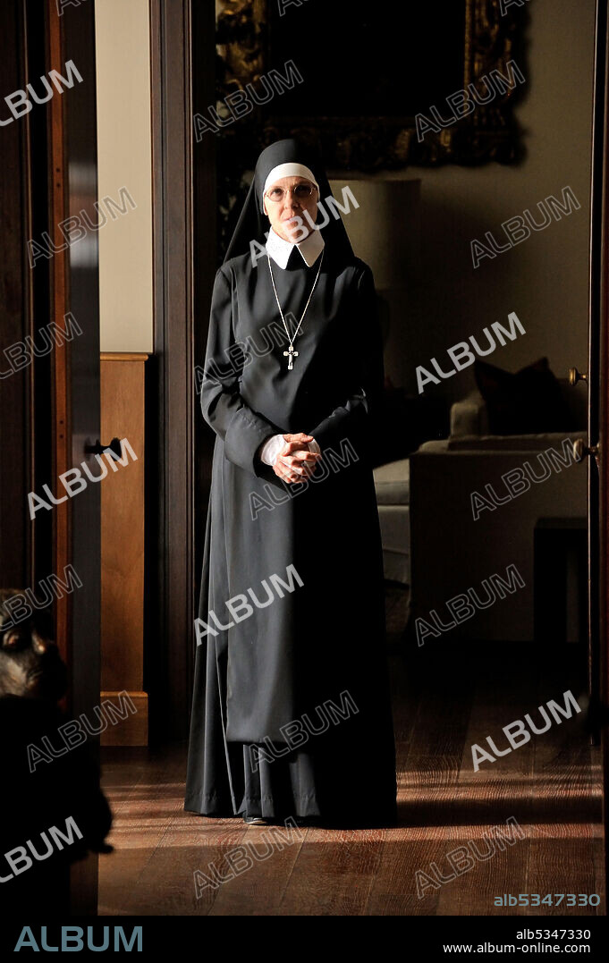 DIANE KEATON dans THE YOUNG POPE, 2016, réalisé par PAOLO SORRENTINO. Copyright WILDSIDE/HAUT ET COURT TV/MEDIAPRO/HBO/SKY ITALIA/CANAL+.