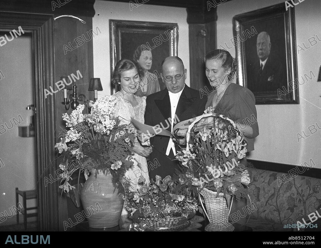 Göteborg - 1937-03-13 - Valerius Hansson firas - han var född 25 december 1889 i Göteborg, död 2 november 1970 - *** Local Caption *** GT Låda 1937-mars-02. KAMERAREPORTAGE.