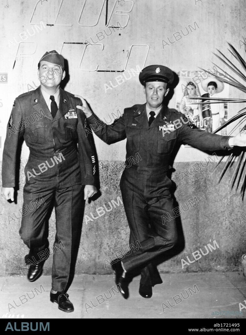 KARL MALDEN and RICHARD WIDMARK in TAKE THE HIGH GROUND!, 1953, directed by RICHARD BROOKS. Copyright M.G.M.