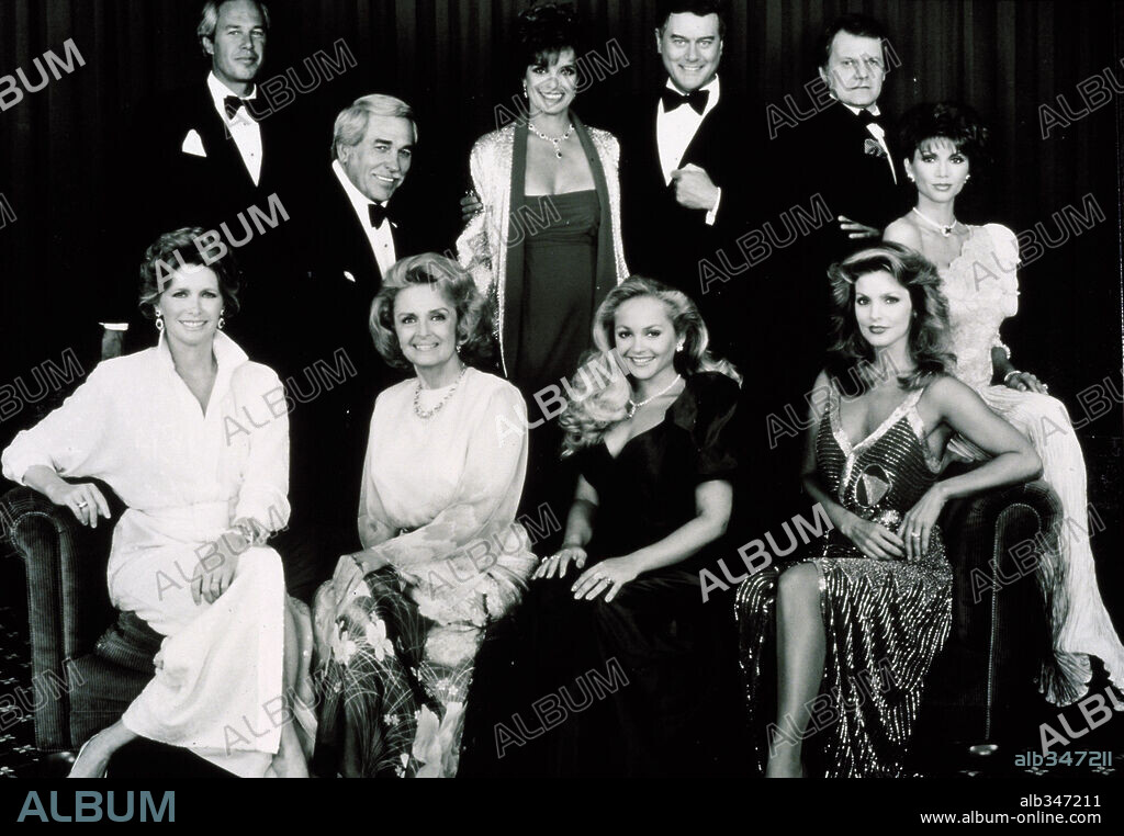 LARRY HAGMAN, LINDA GRAY, PATRICK DUFFY et VICTORIA PRINCIPAL dans DALLAS, 1978, réalisé par COREY ALLEN, LARRY HAGMAN et PATRICK DUFFY. Copyright LORIMAR TV.