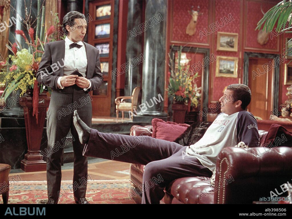 ADAM SANDLER und JOHN TURTURRO in MR. DEEDS, 2002, unter der Regie von STEVEN BRILL. Copyright COLUMBIA PICTURES.