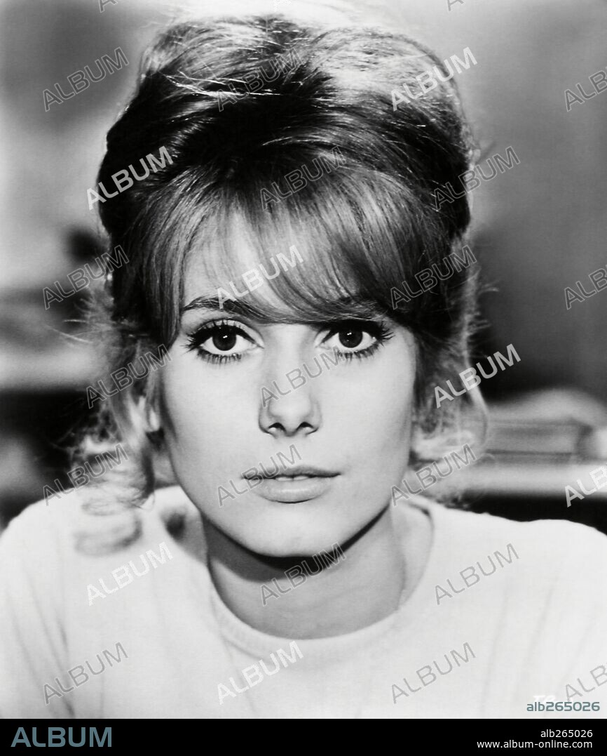 CATHERINE DENEUVE in TALES OF PARIS, 1962 (LES PARISIENNES), directed by CLAUDE BARMA, JACQUES POITRENAUD, MARC ALLEGRET and MICHEL BOISROND. Copyright FRANCOS FILMS.